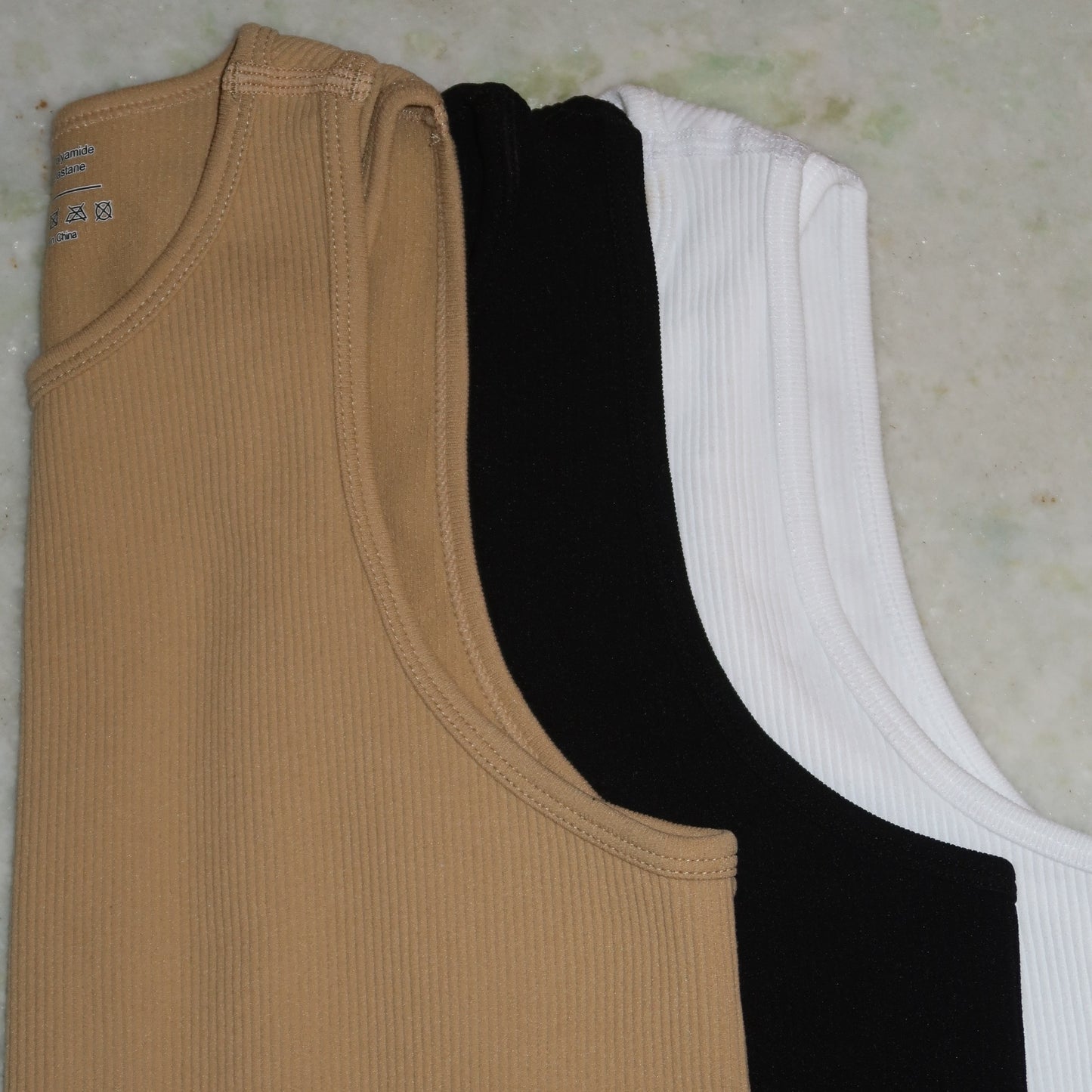 Crop Top con Relieve de Líneas