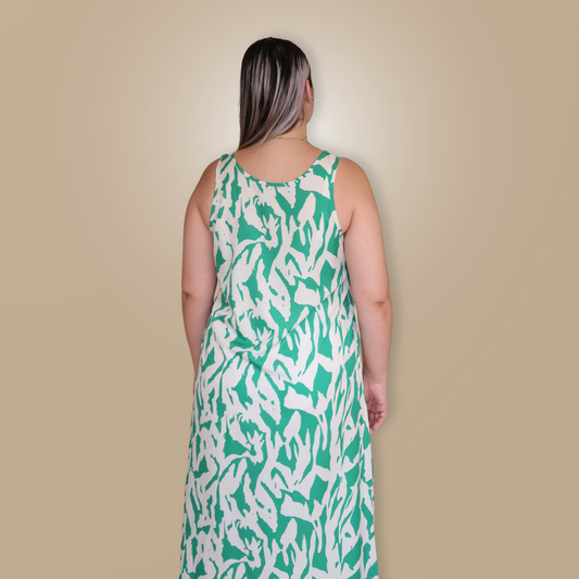 Vestido Largo Verde con Beige de Tirantes y Escote Doble Vista